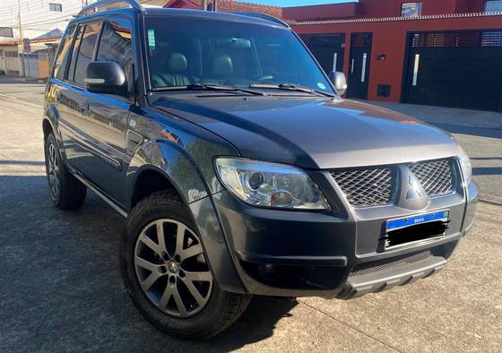 MITSUBISHI PAJERO TR4 2.0 4X2 16V 140CV FLEX 4P AUTOMÁTICO MITSUBISHI PAJERO TR4 2.0 4X2 16V 140CV FLEX 4P AUTOMÁTICO